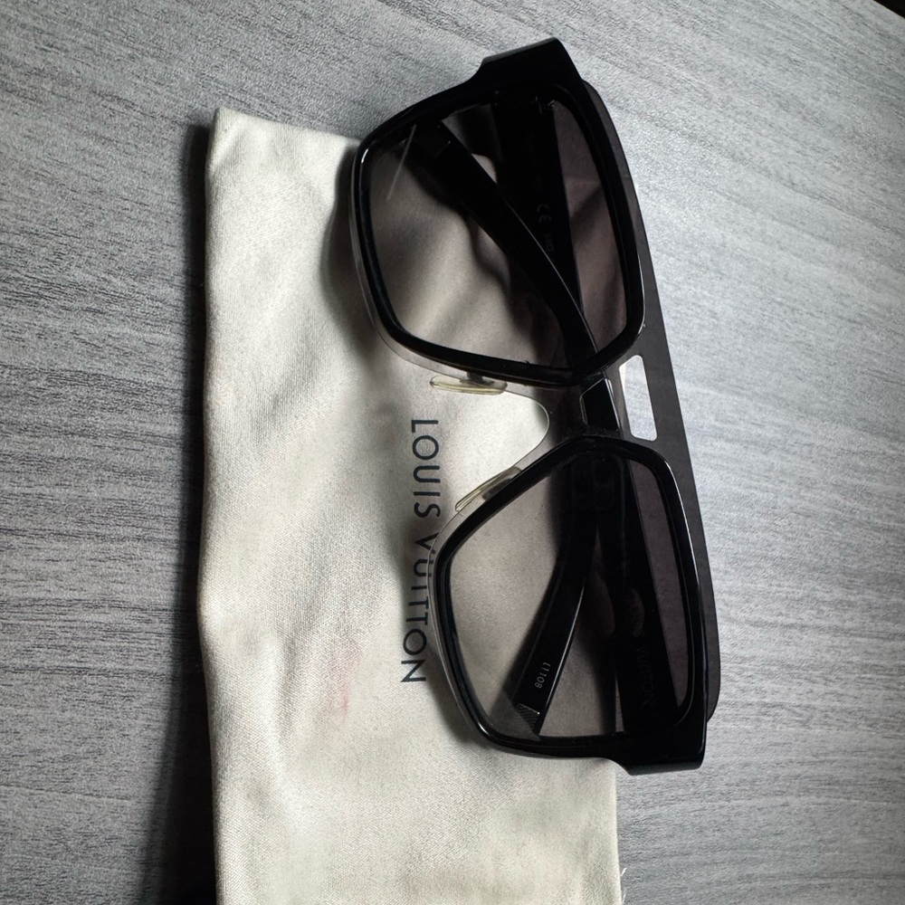 Louis Vuitton Black Sunglasses
